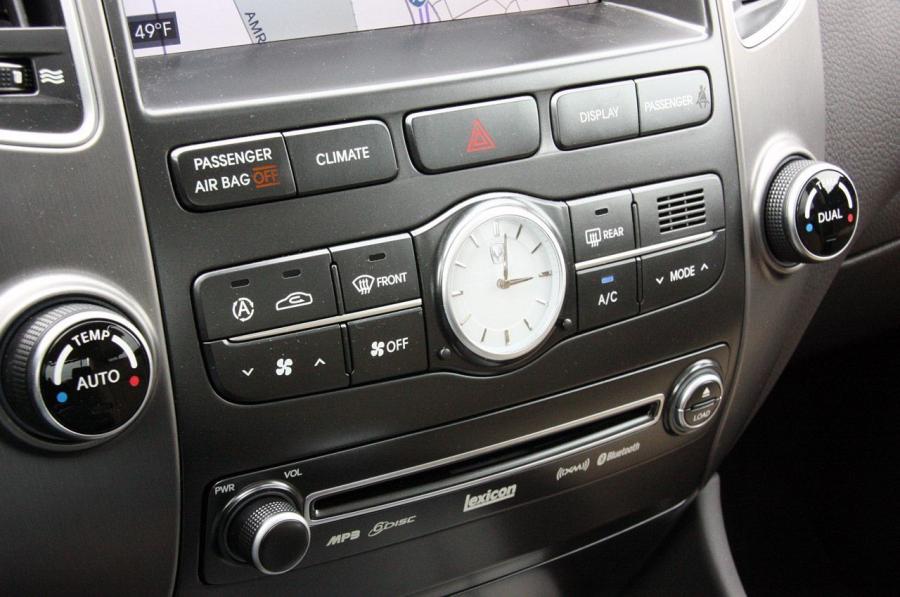  Hyundai Equus Ultimate 2011 года  (фото 29 из 119)